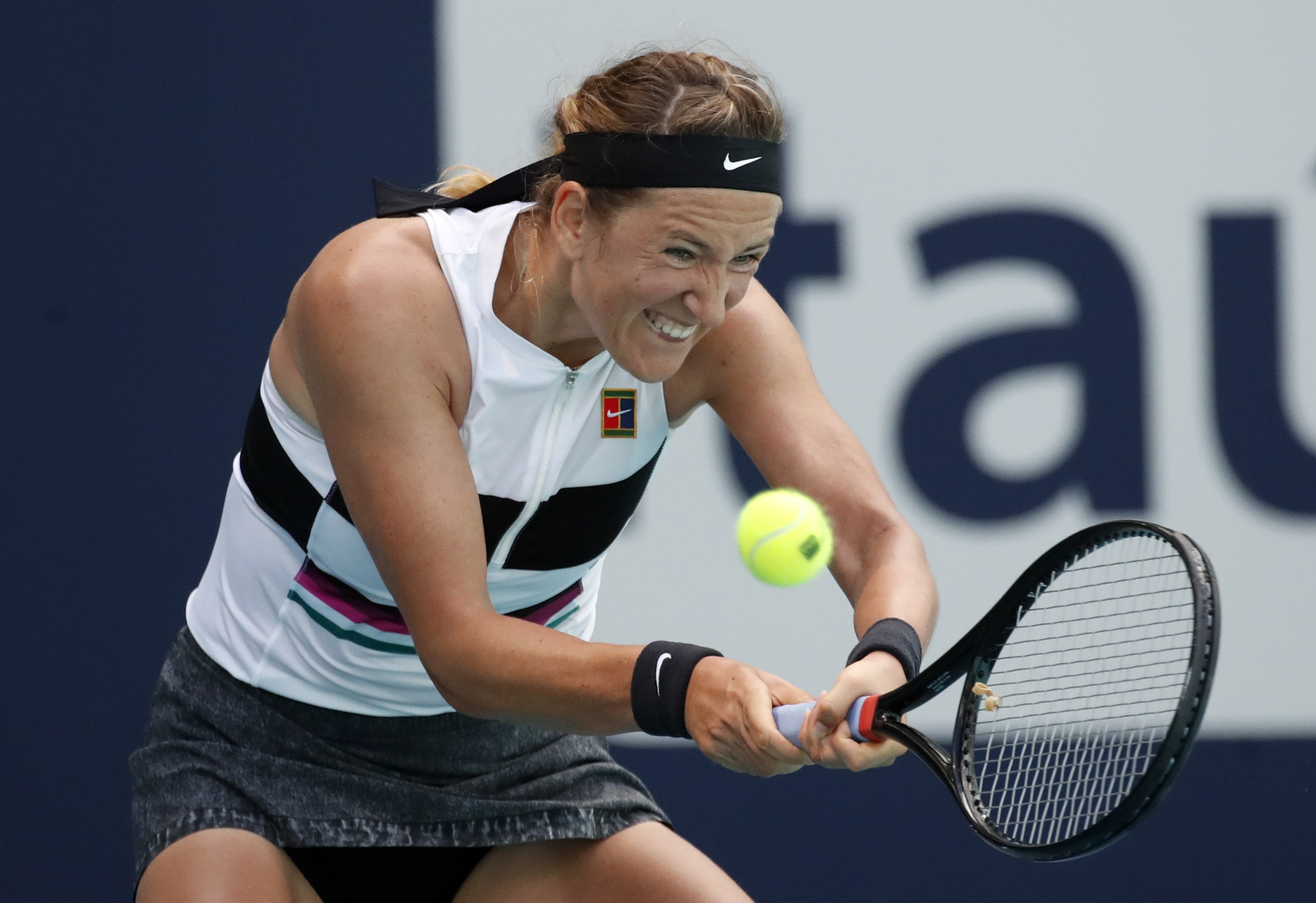 阿扎伦卡在公牛比赛中连败，败北引发热议！